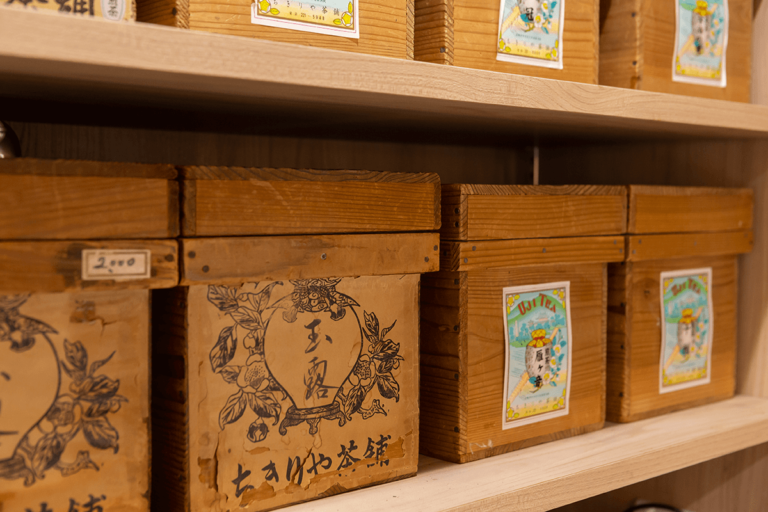 六角ちきりや茶舗 お茶の箱